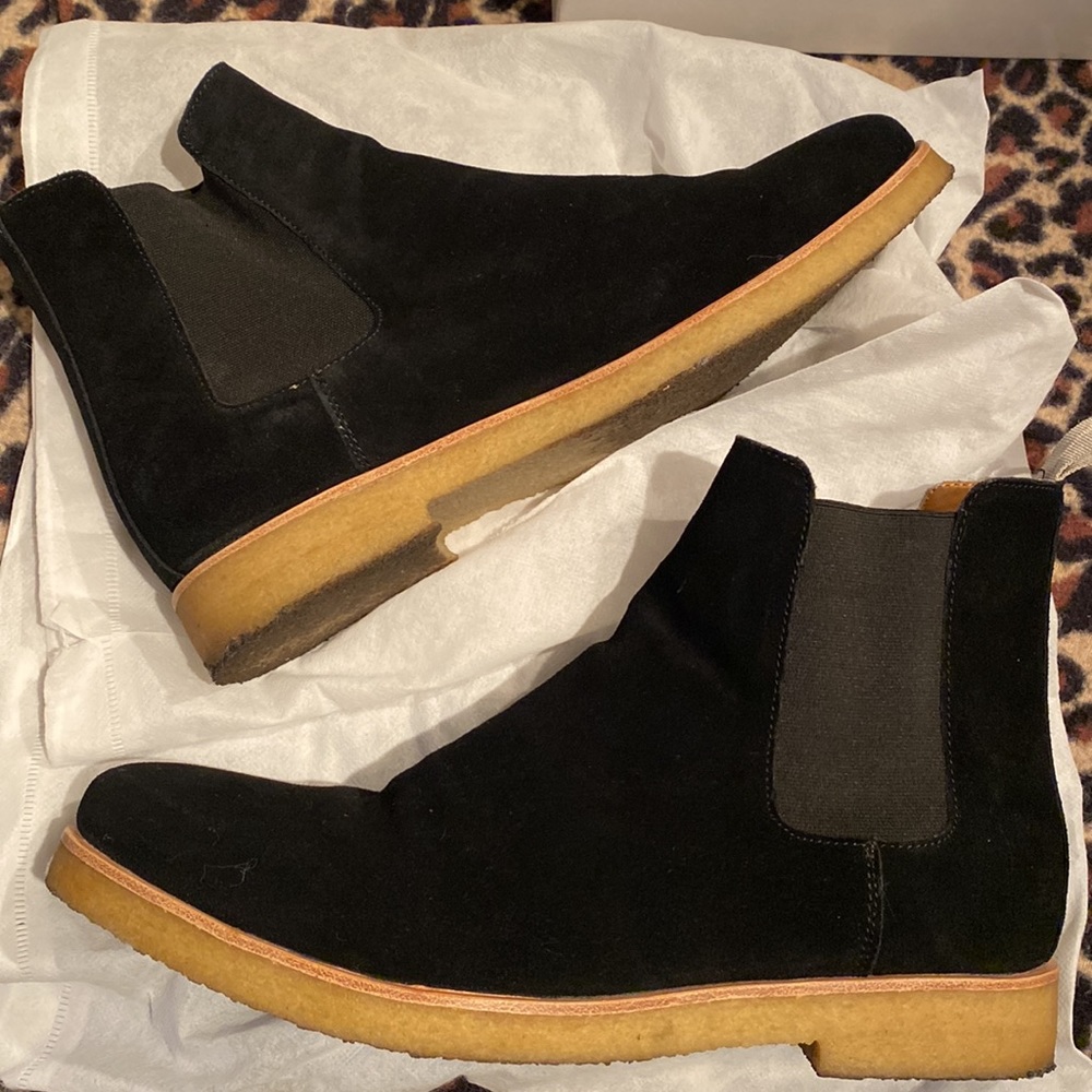 MNML Crepe Chelsea Boot - Picture 2 of 7